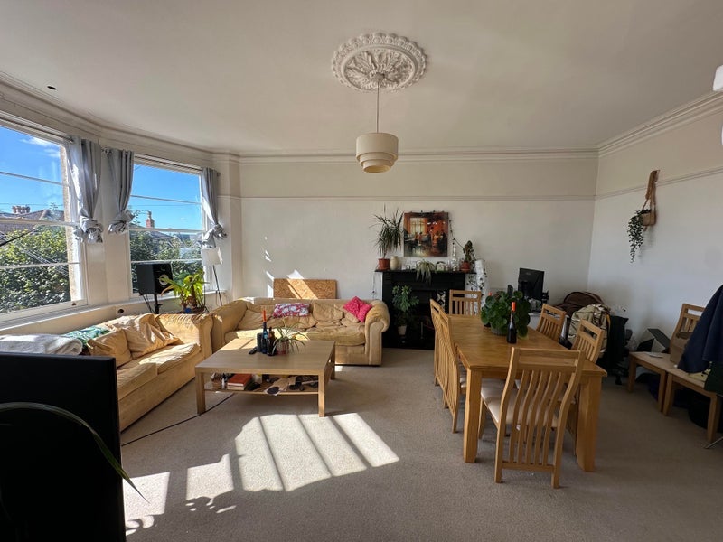 Room Julian Road in Bristol