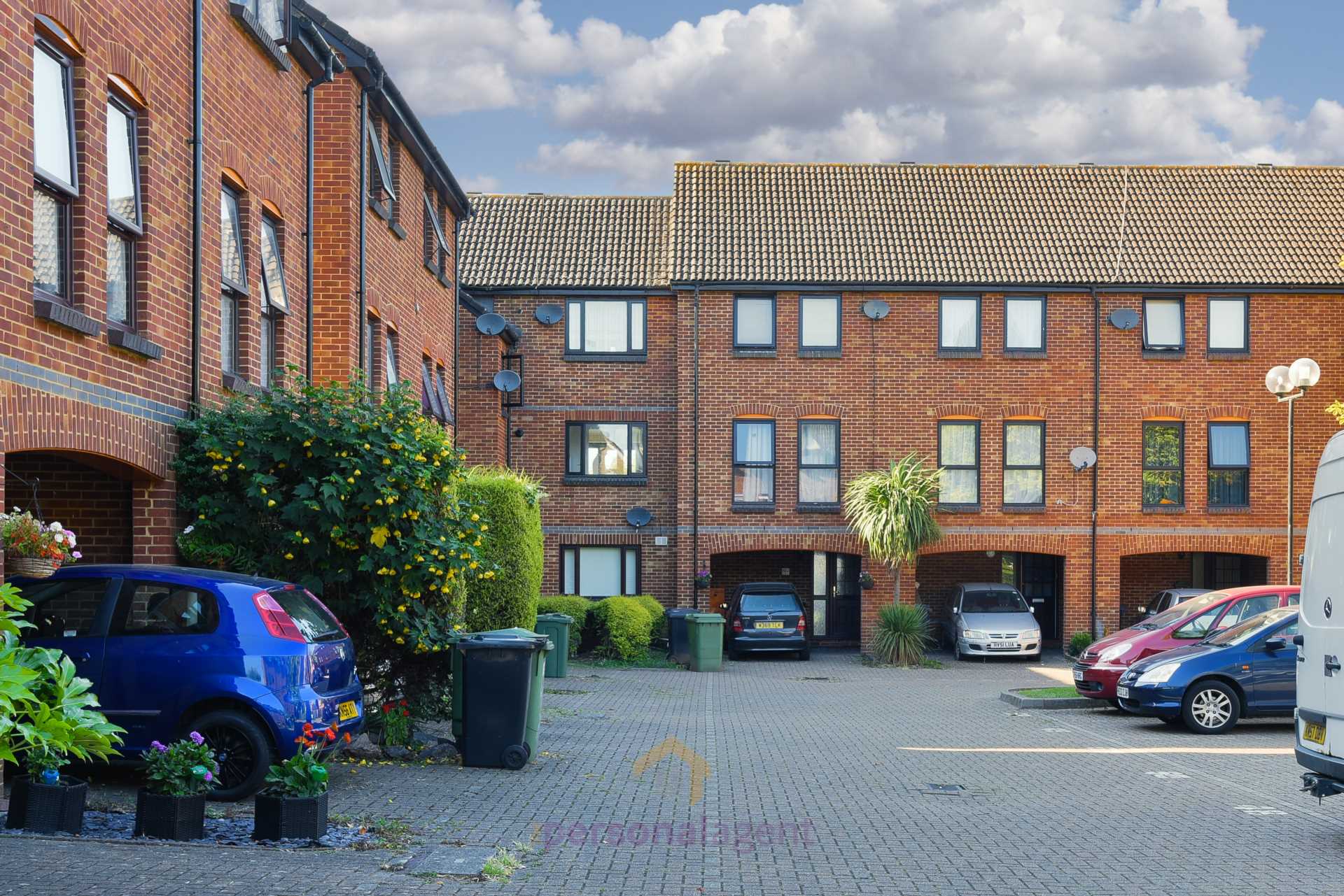 Flat Farriers Road in Epsom and Ewell
