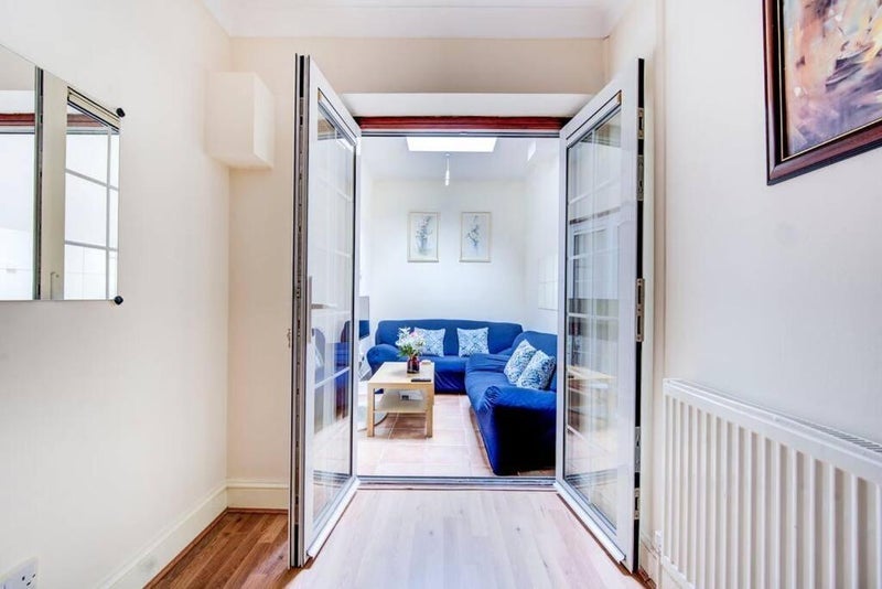 Room Ashmore Road in City of Westminster