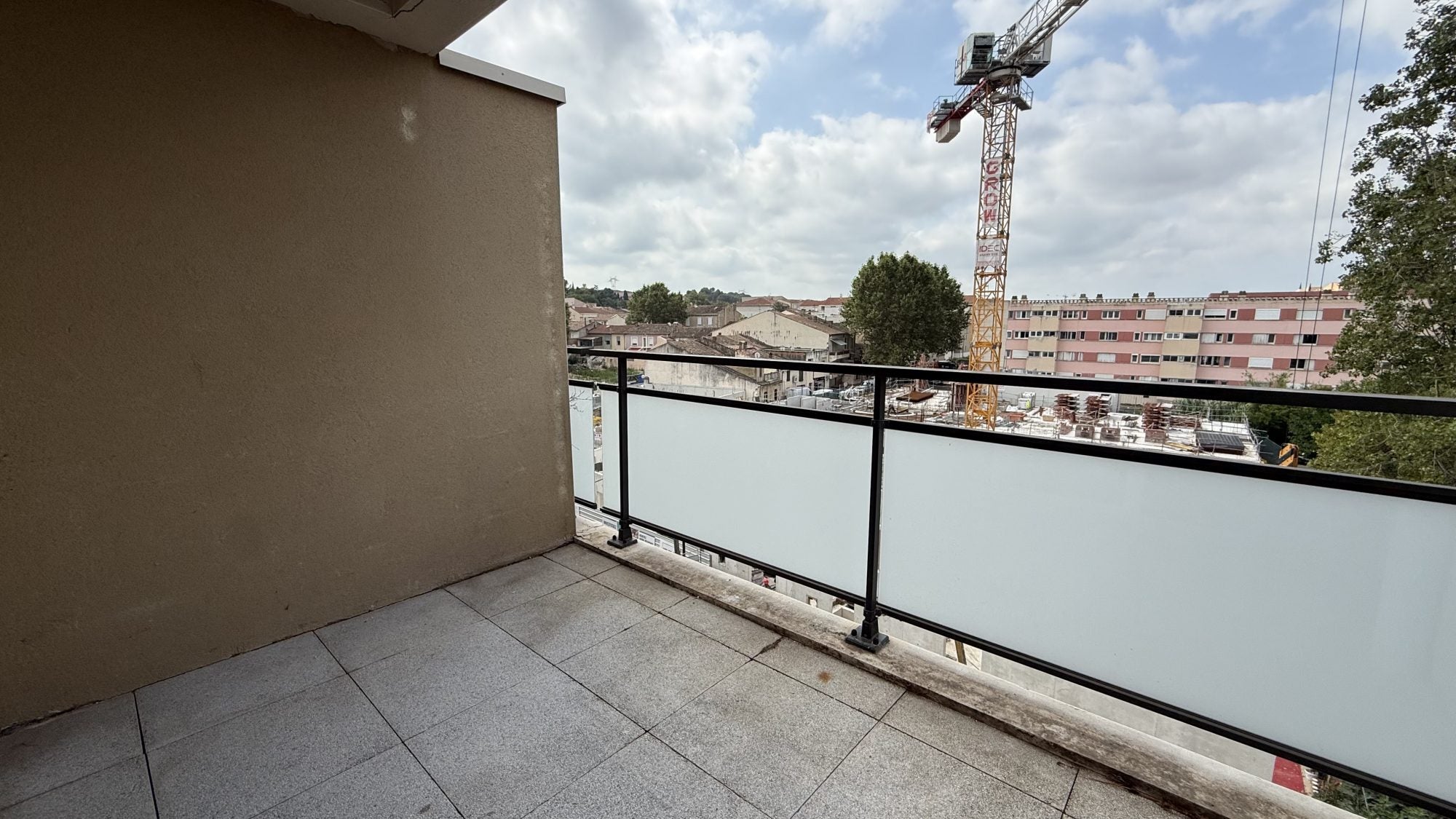 Flat Lotissement Le Clos Des Carmes in Istres