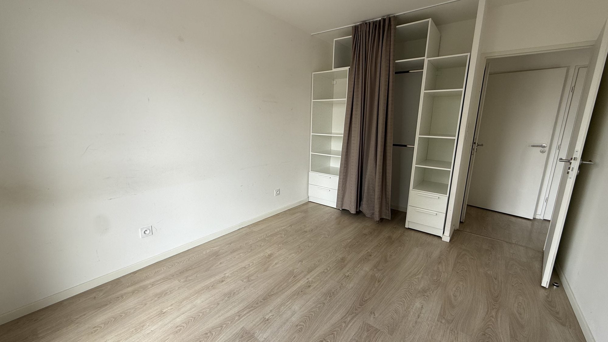 Flat Lotissement Le Clos Des Carmes in Istres