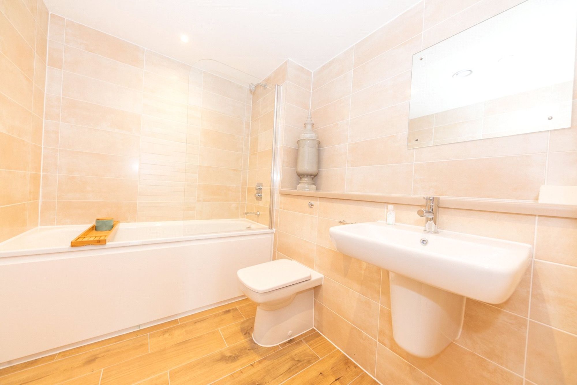Flat Pomona Strand in Trafford