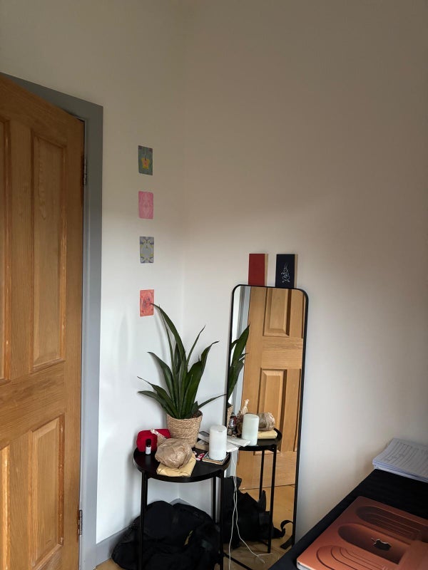 Room Acres Road in Manchester