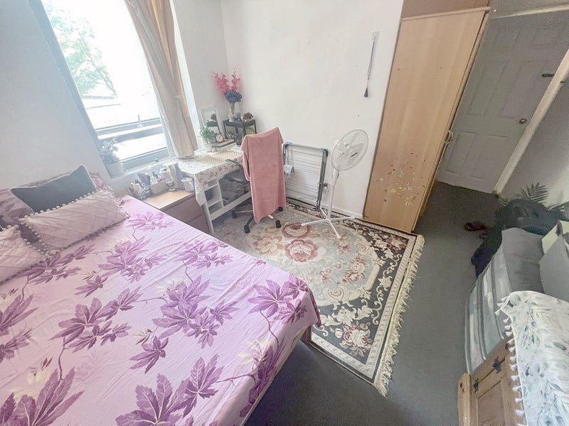 Room Pelly Road in Greater London
