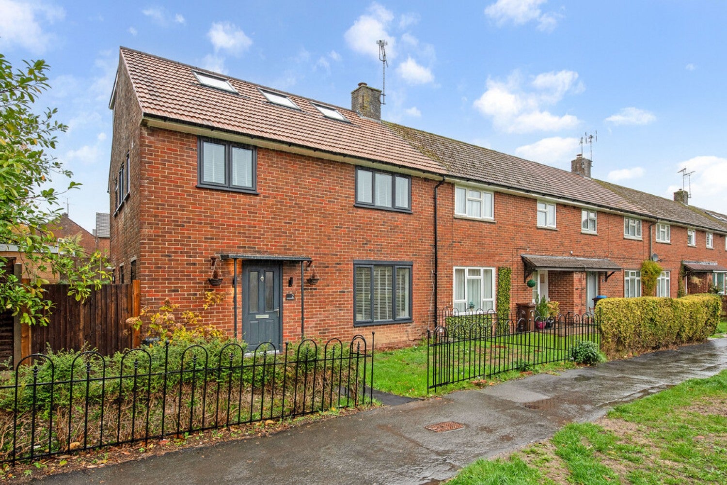 House Burnett Close in Winchester