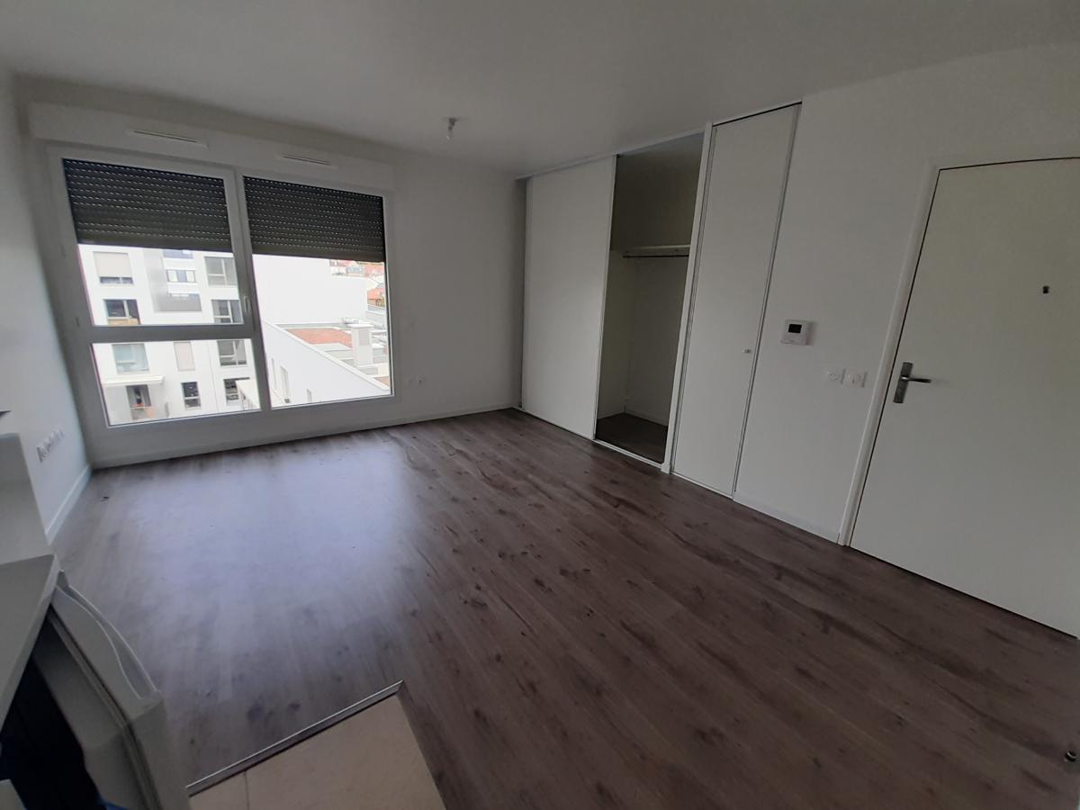 Flat Rue des Blains in Bagneux