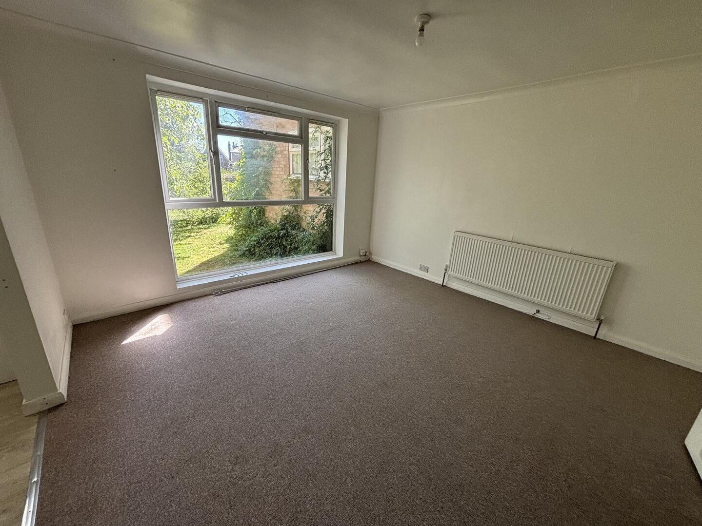 Flat Sunny Bank in Greater London