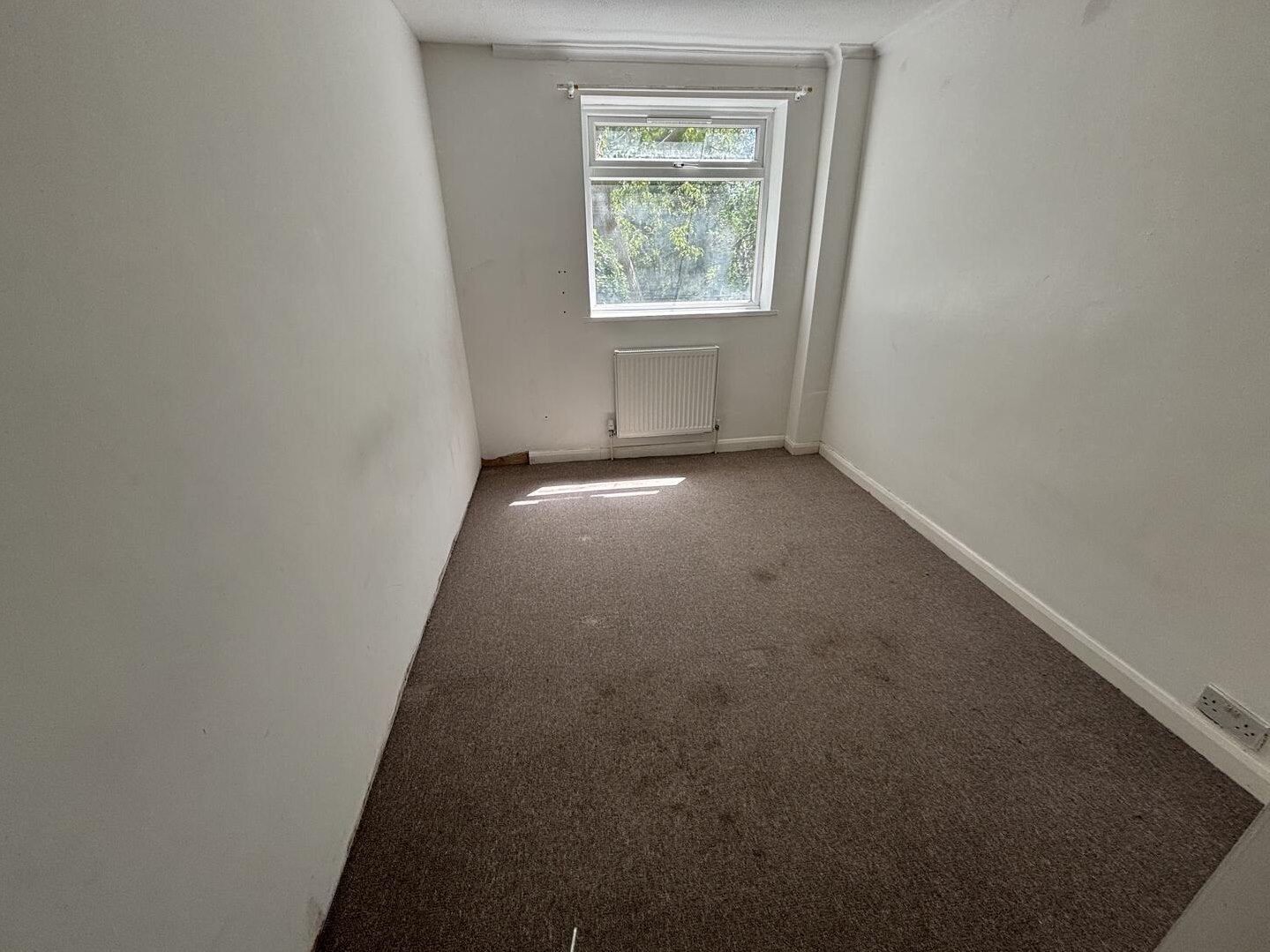 Flat Sunny Bank in Greater London