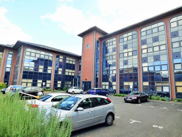 Flat Millbrook Road East in Southampton