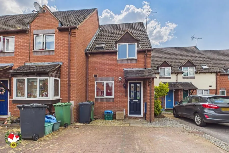 House Downy Close in Gloucester