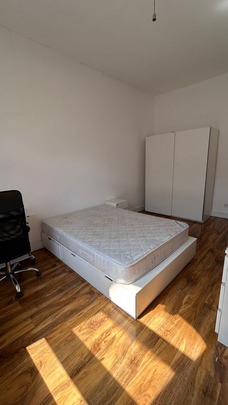 Room Dalston Lane in Greater London