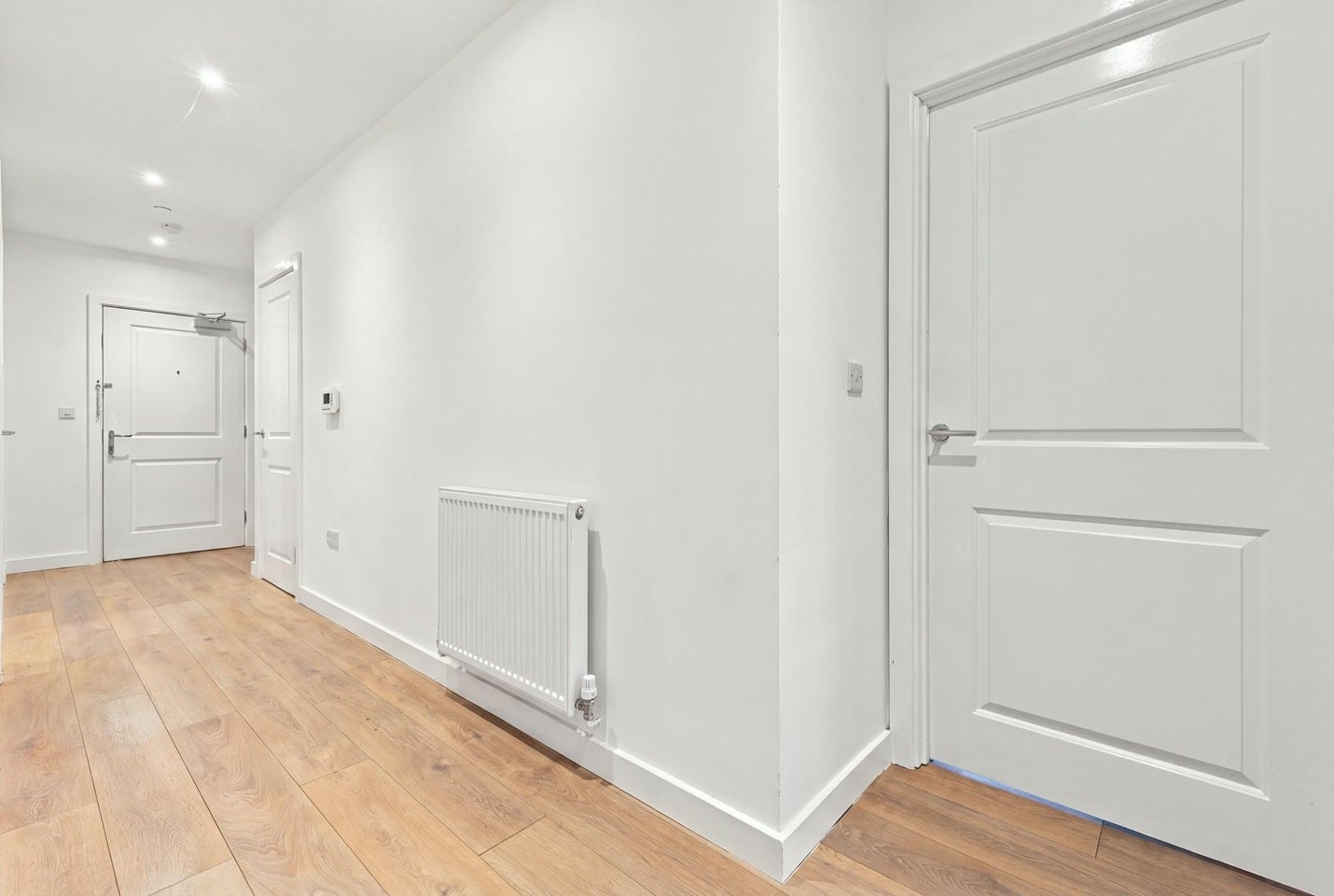 Flat Mahindra Way in Greater London