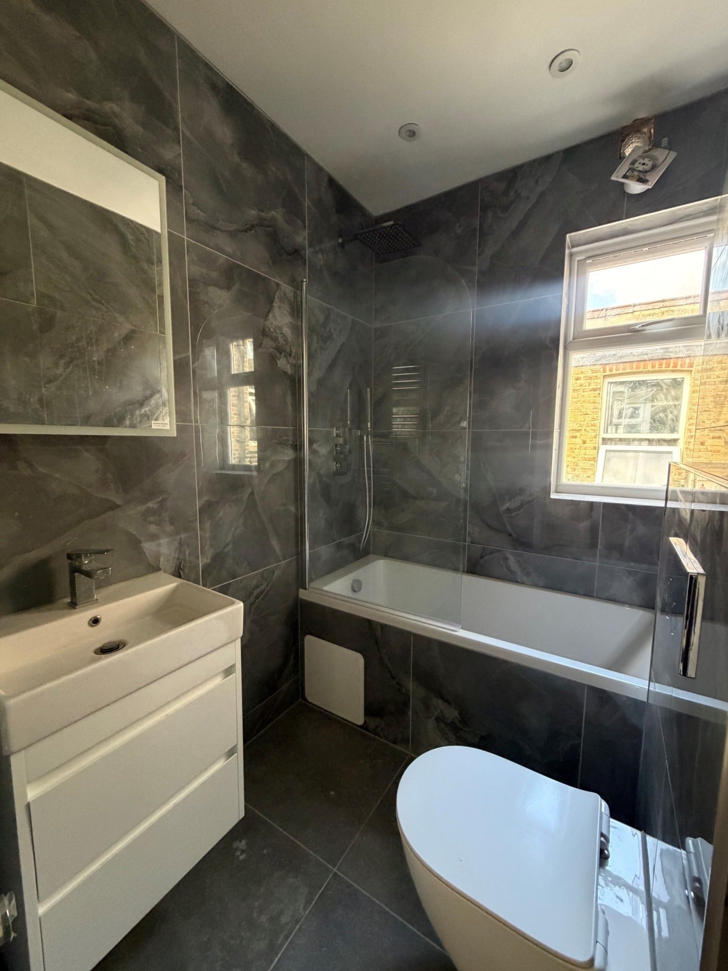 Flat Lea Bridge Road in Greater London