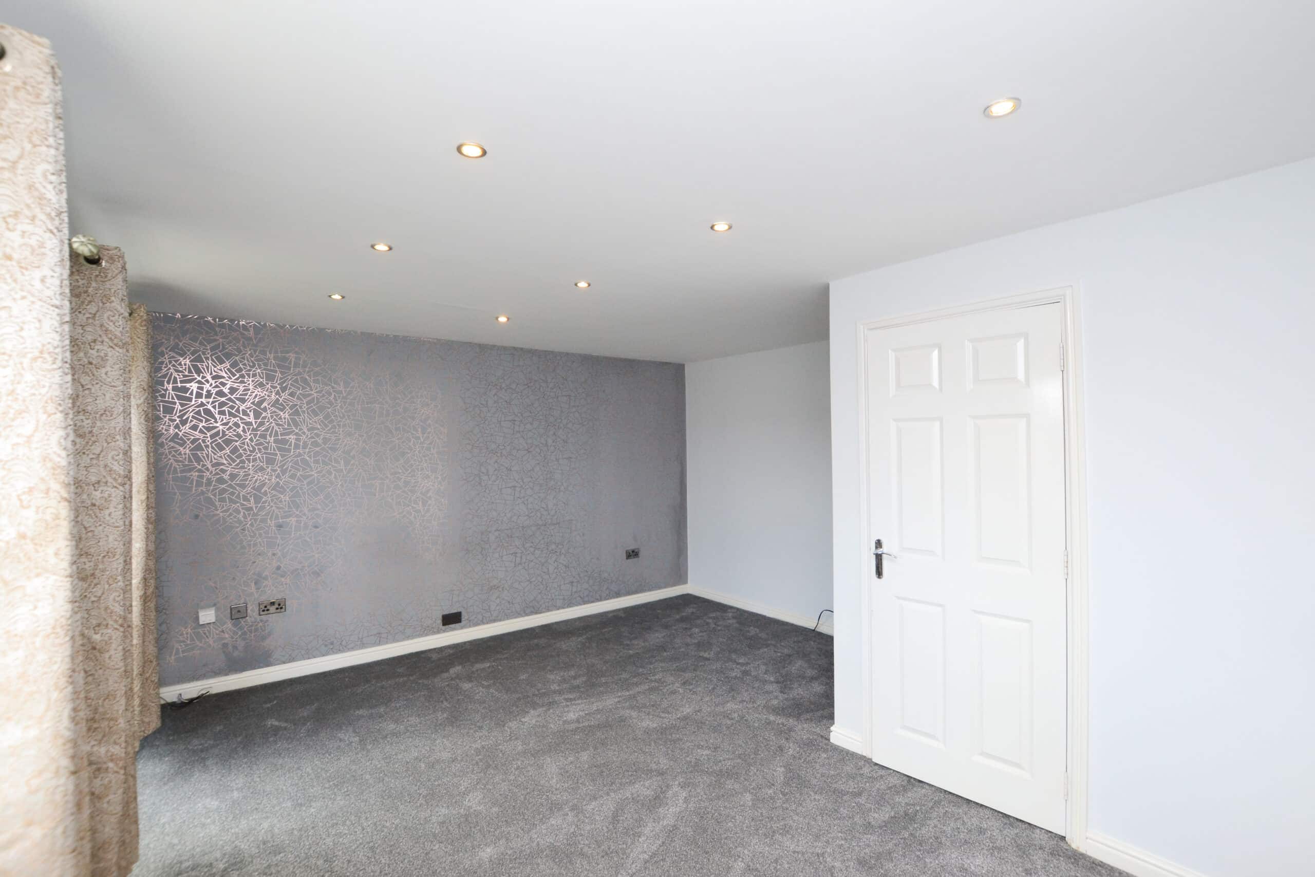 Flat Bowden Close in Newcastle upon Tyne