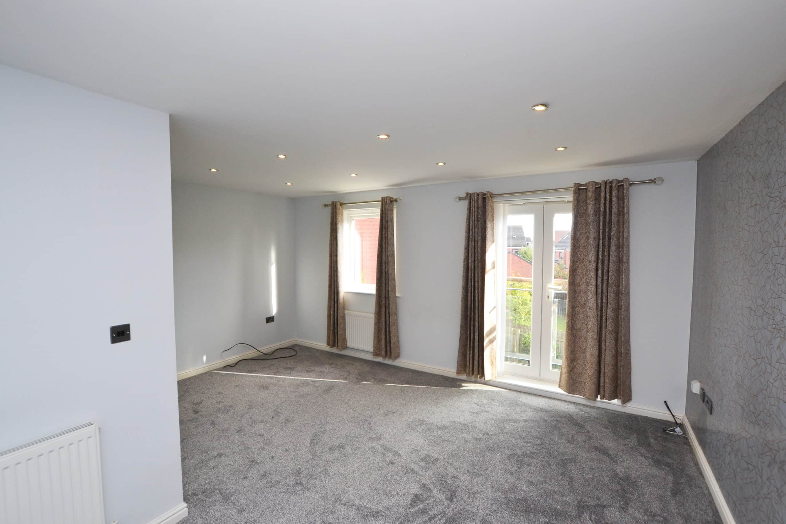 Flat Bowden Close in Newcastle upon Tyne
