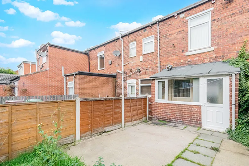 House Hardwick Road in Wakefield