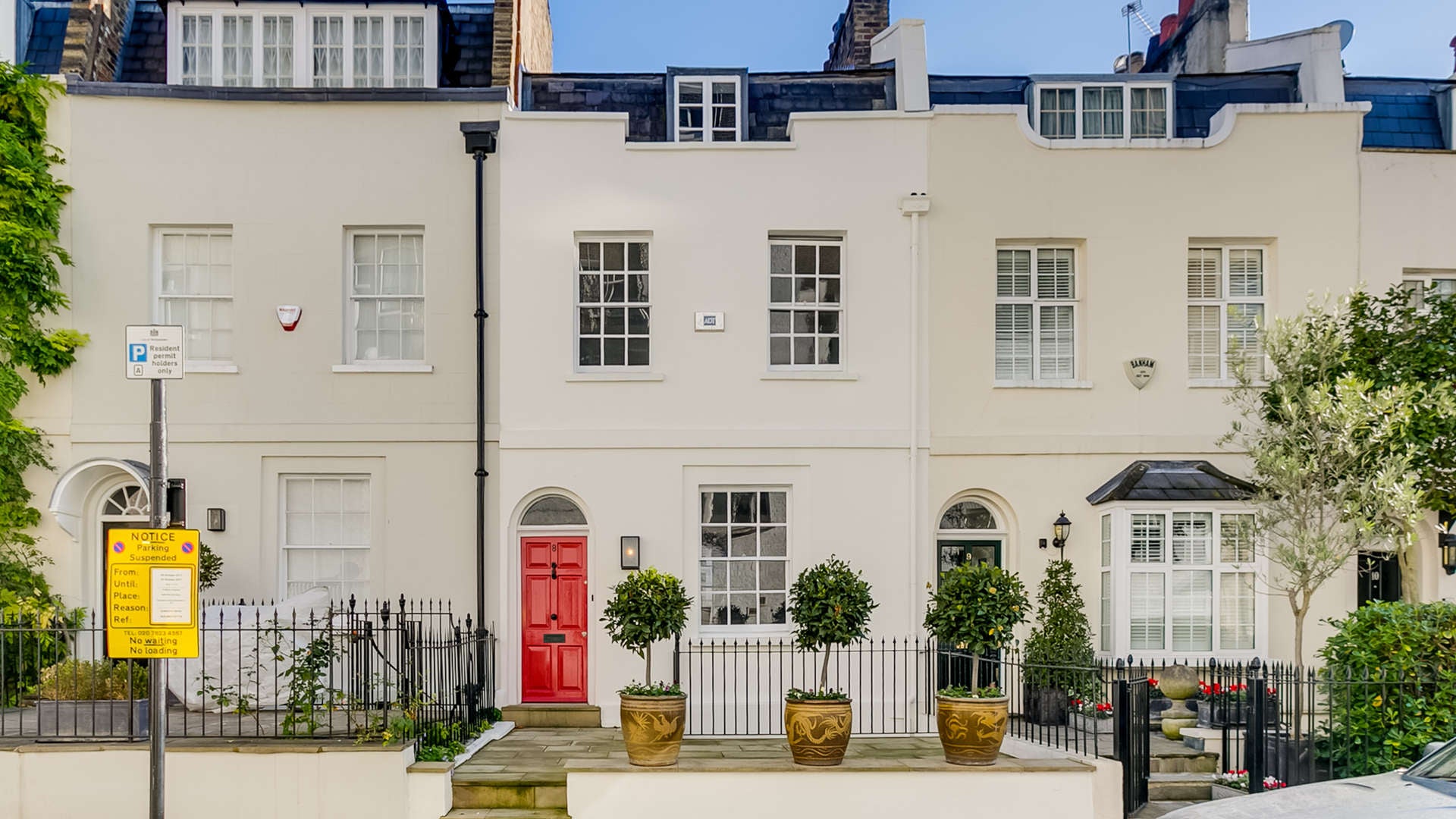 House Hollywood Road in Greater London