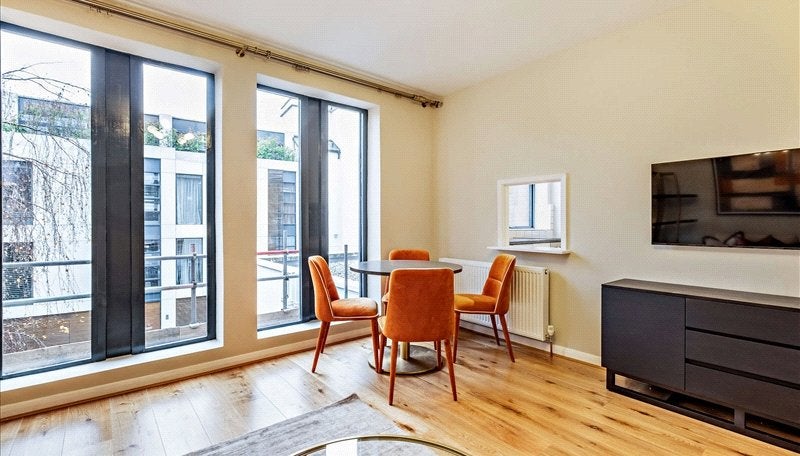 Flat Fulham Road in Greater London