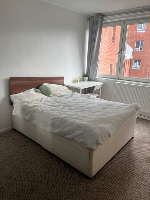Room Weston Street in Greater London