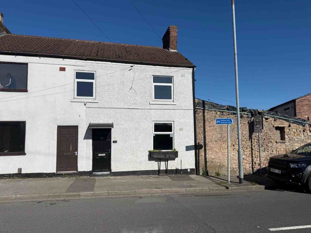 House New Lane in Ashfield