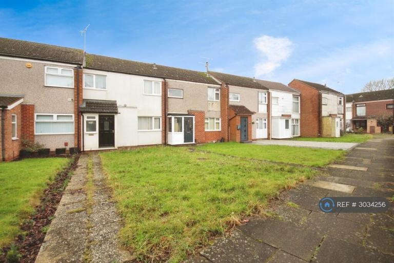 House Lucian Close in Coventry