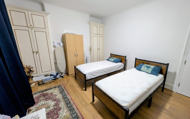 Room Willoughby Road in Greater London