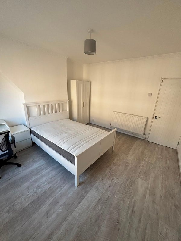 Flat Bolney Street in Greater London