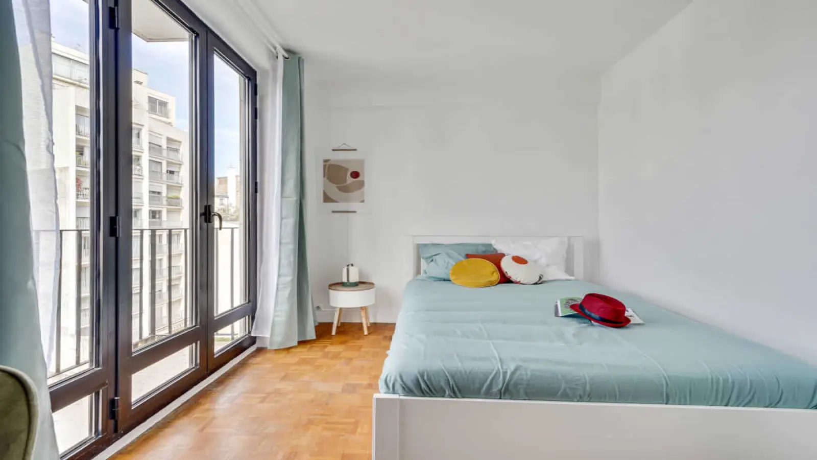 Flat Avenue Félix Faure in Paris