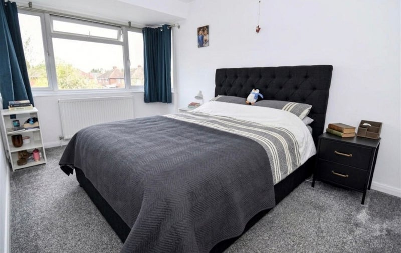 Room Cotswold Close in Charnwood