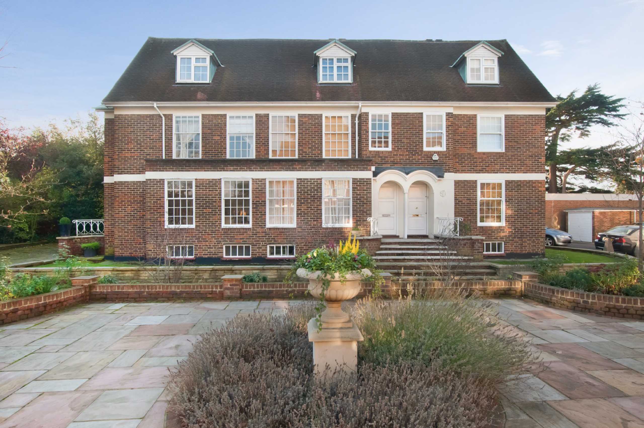 House Old House Close in Greater London