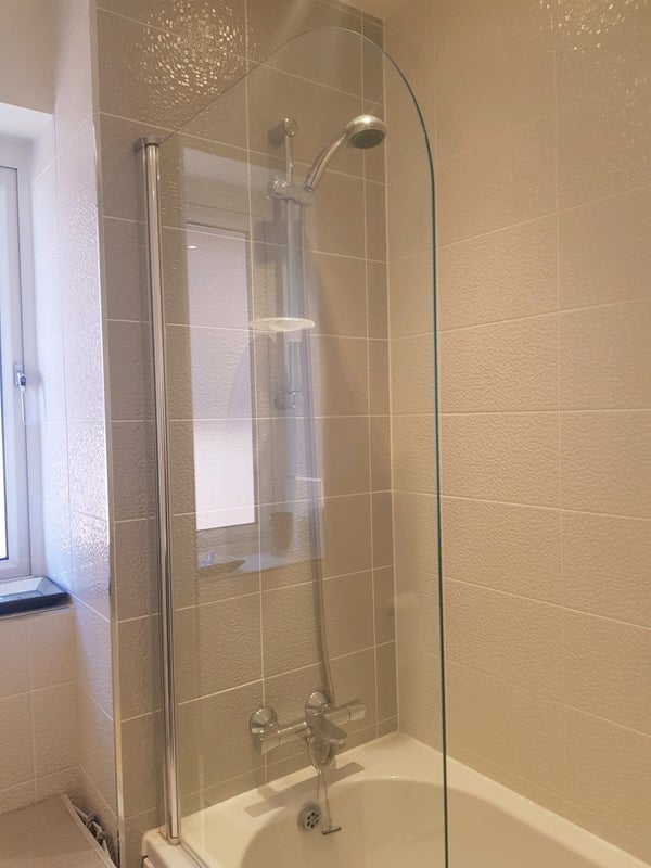 Room Cypress Road in Rugby