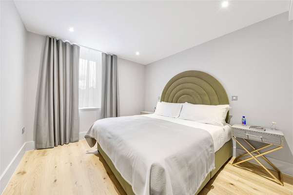 Flat Baker Street in City of Westminster