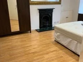 Room Rutland Park in Greater London