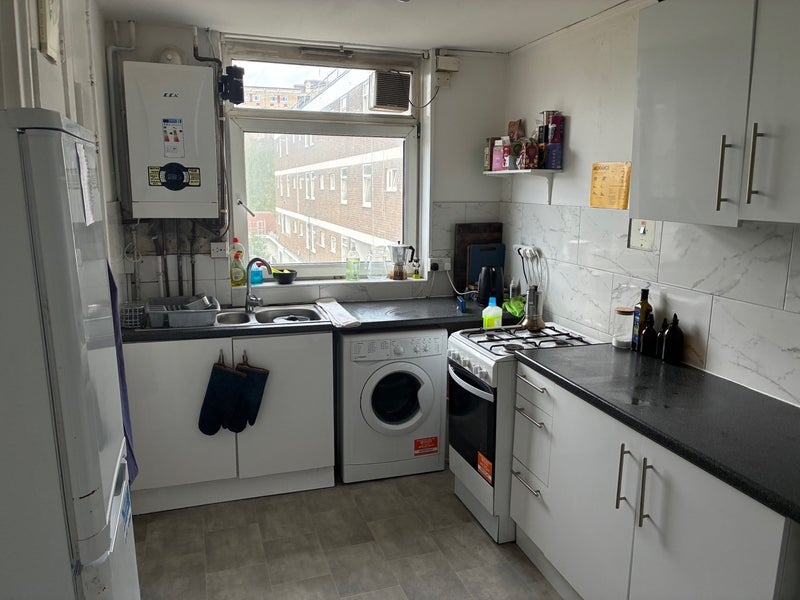 Flat Columbia Road in Greater London