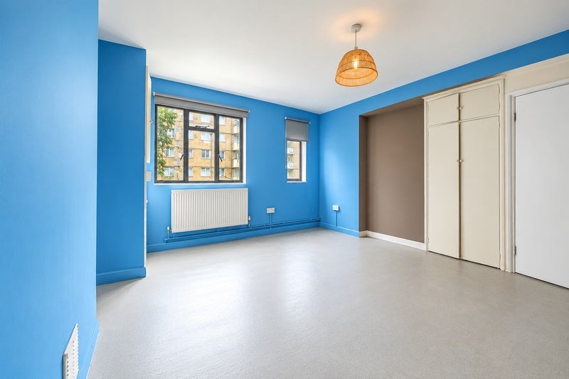 Room Headlam Road in Greater London