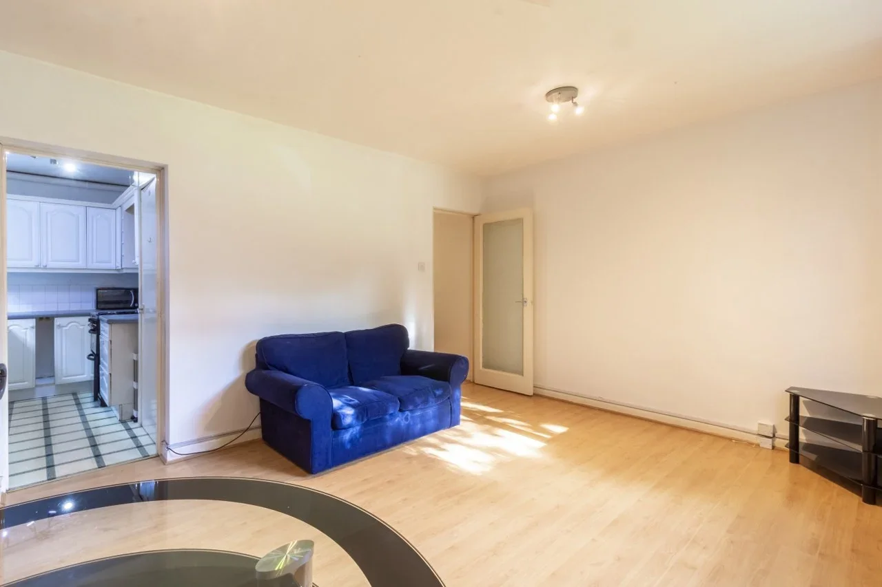 Flat Mulgrave Road in Greater London