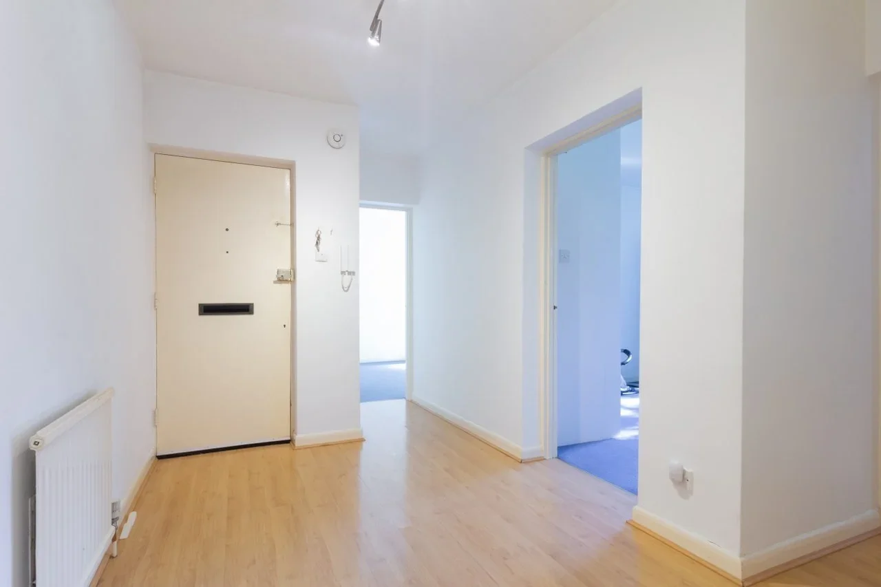 Flat Mulgrave Road in Greater London