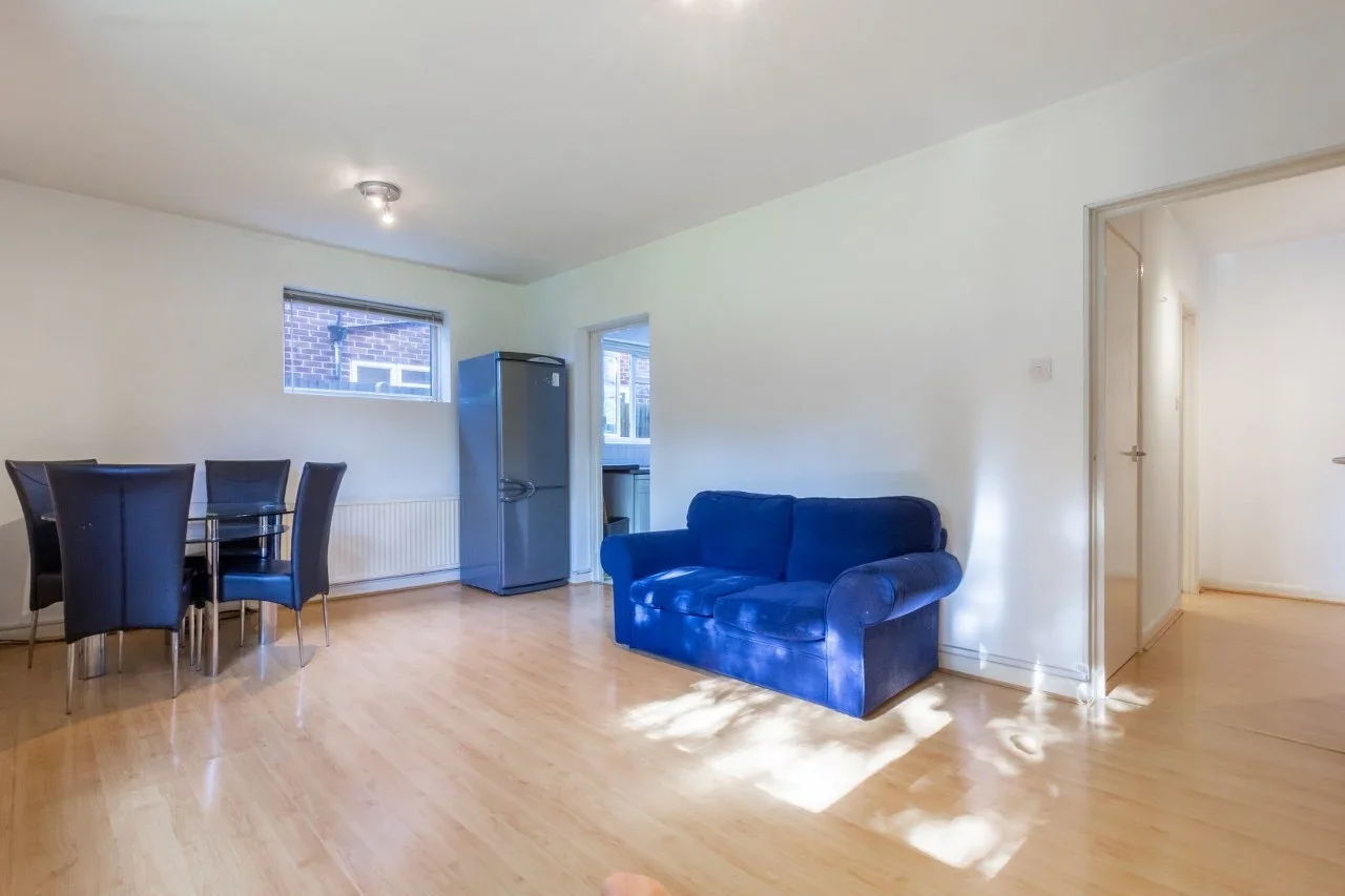 Flat Mulgrave Road in Greater London
