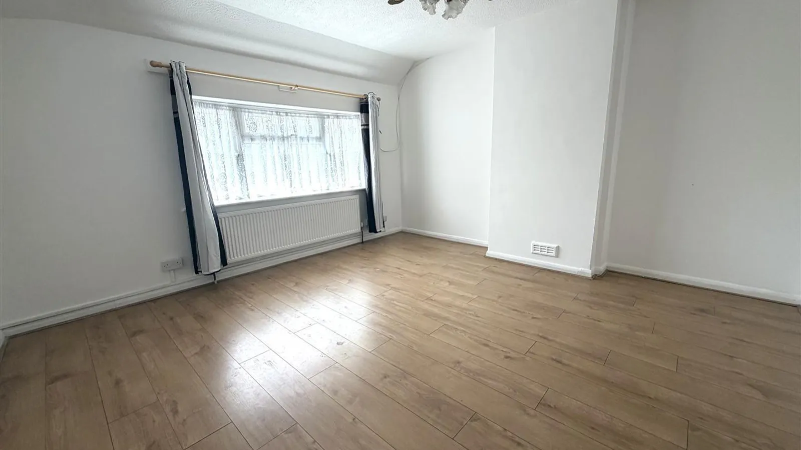 House Orchard Waye in Greater London