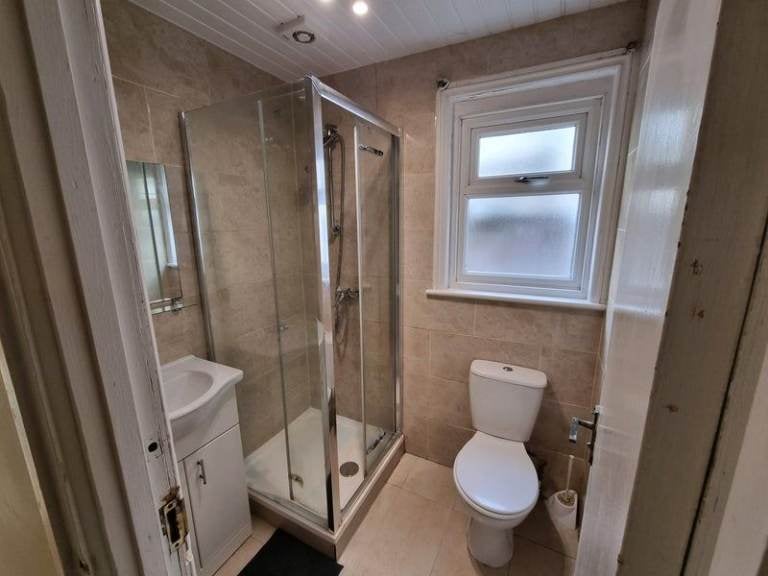 House Crewys Road in Greater London