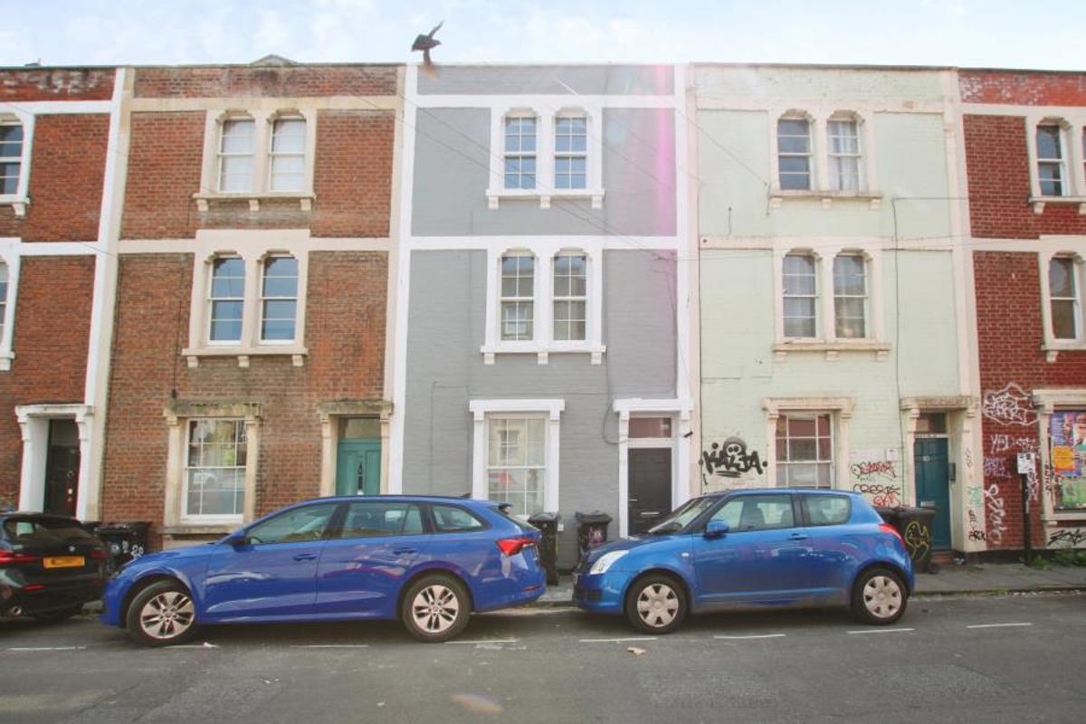Flat Bath Buildings in Bristol