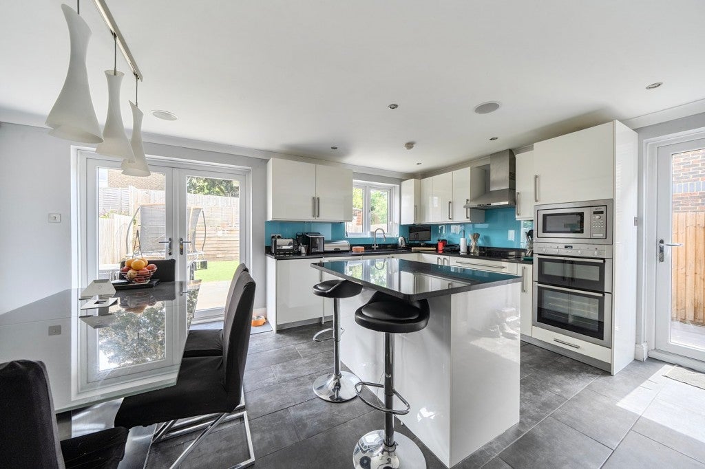 House Turners Meadow Way in Greater London