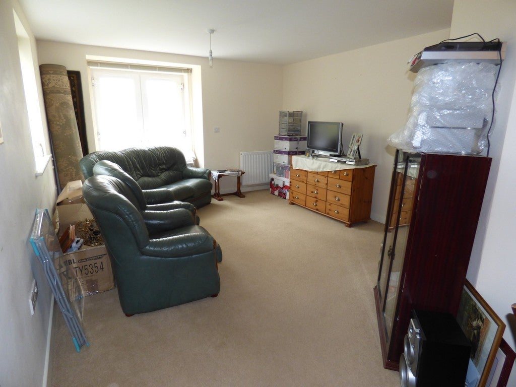 Flat St Marychurch Road in Teignbridge
