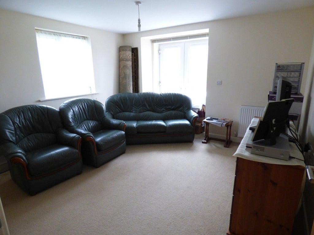 Flat St Marychurch Road in Teignbridge