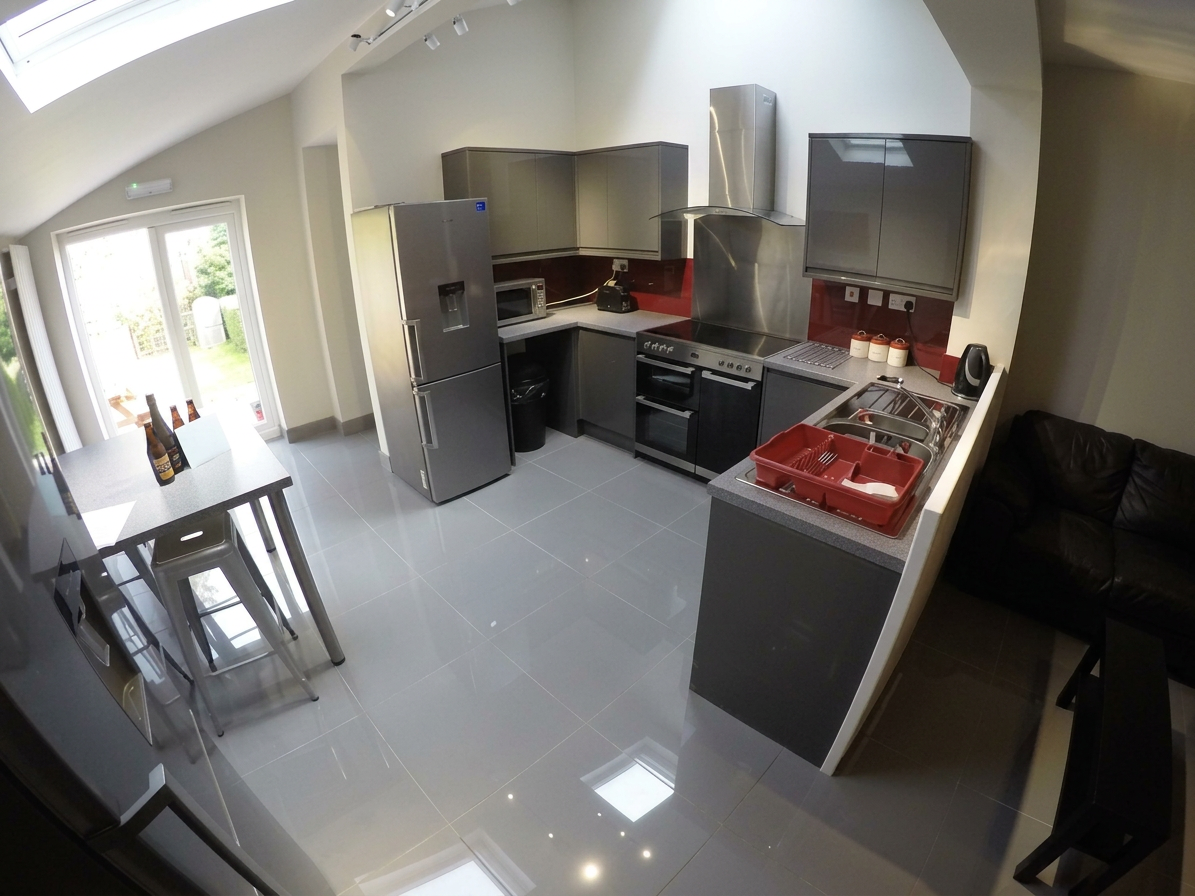 Flat Heeley Road in Birmingham