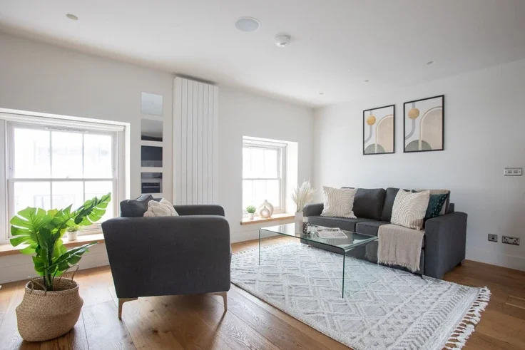 Flat Tottenham Street in Greater London