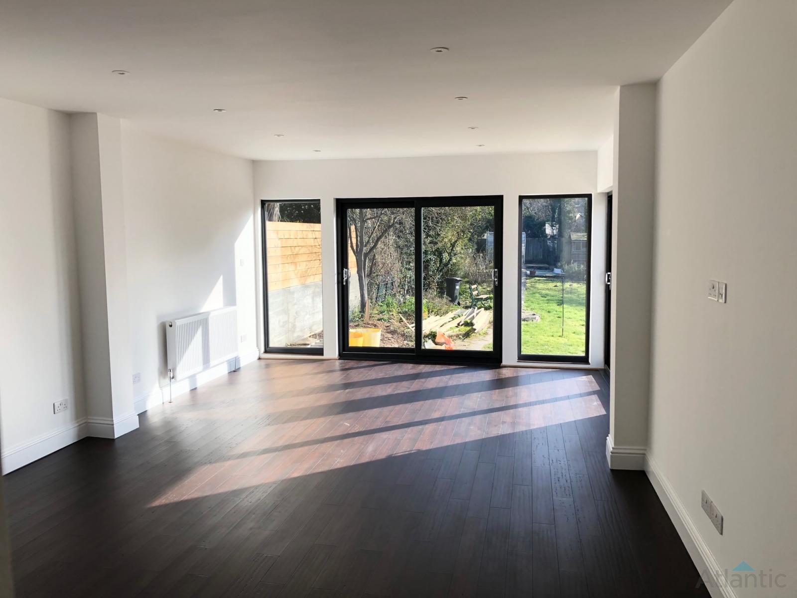 House Oak Avenue in Greater London