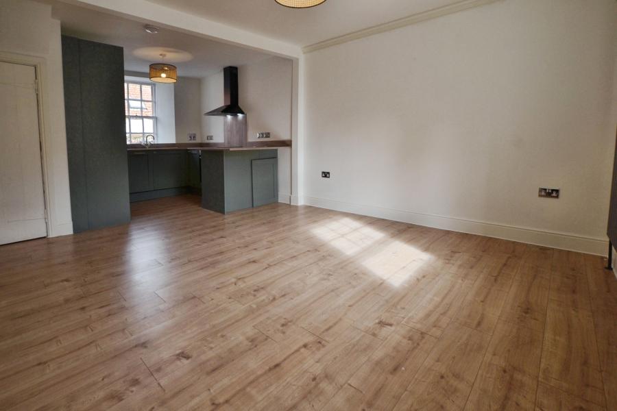 Flat Innes Close in Dunbar