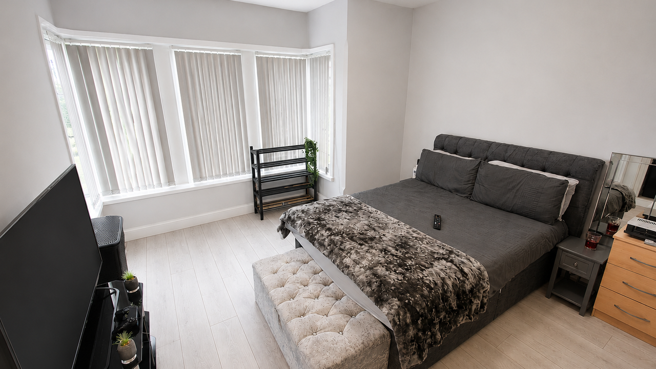 Room Biscot Road in Luton