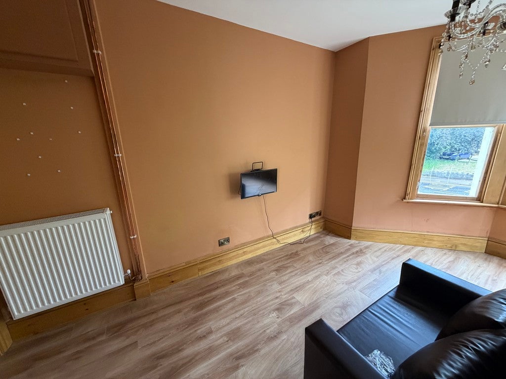 Flat Totnes Road in Paignton
